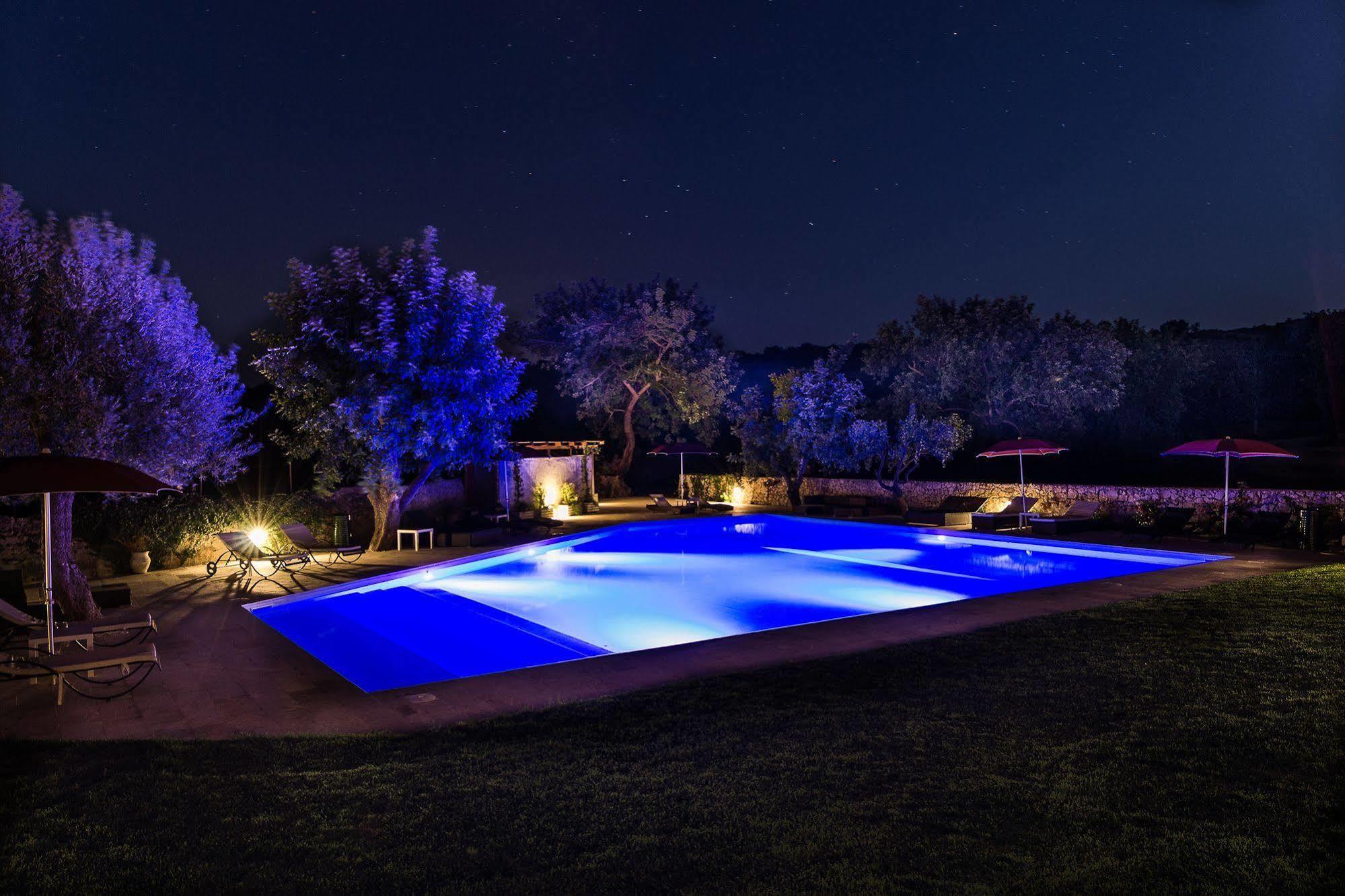 Borgo Del Carato Hotel Solarino Bagian luar foto