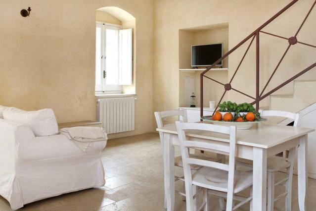 Borgo Del Carato Hotel Solarino Bagian luar foto